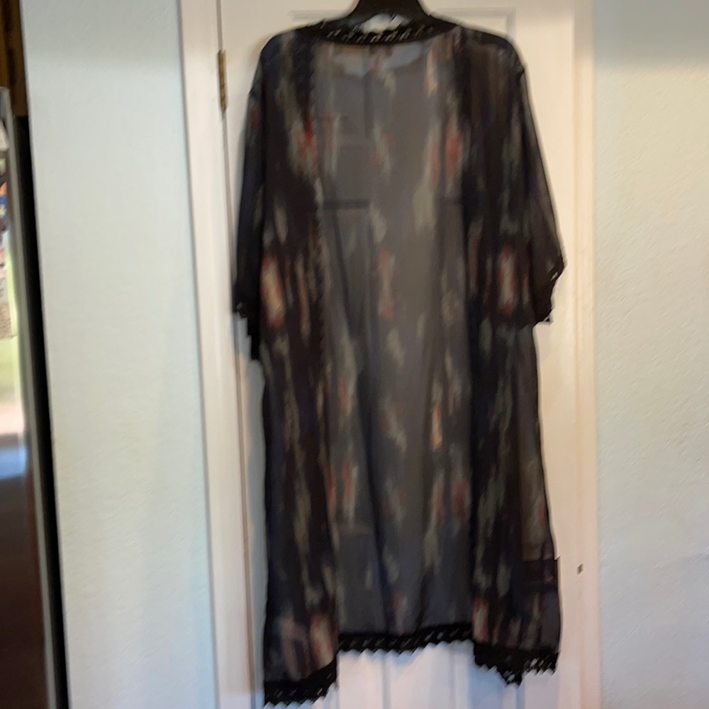 Stunning kimono sz medium fits up to xl